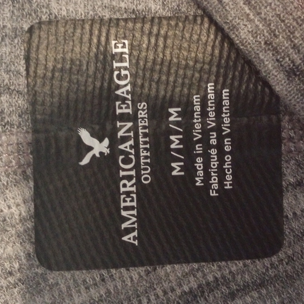 American Eagle longsleeve shirt size medium - Picture 3 of 6